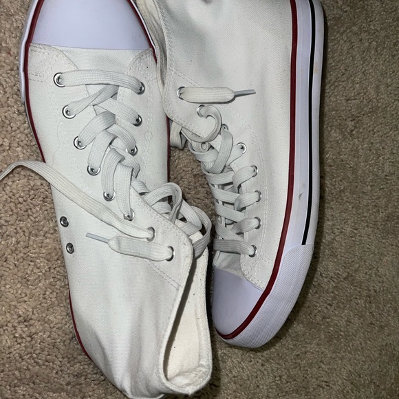 Sneakers - Picture 2 of 5